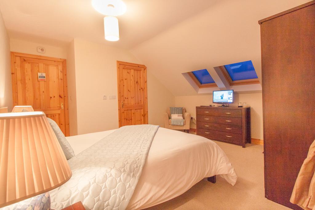 Achill Water'S Edge Bed and Breakfast Doogort Eksteriør billede